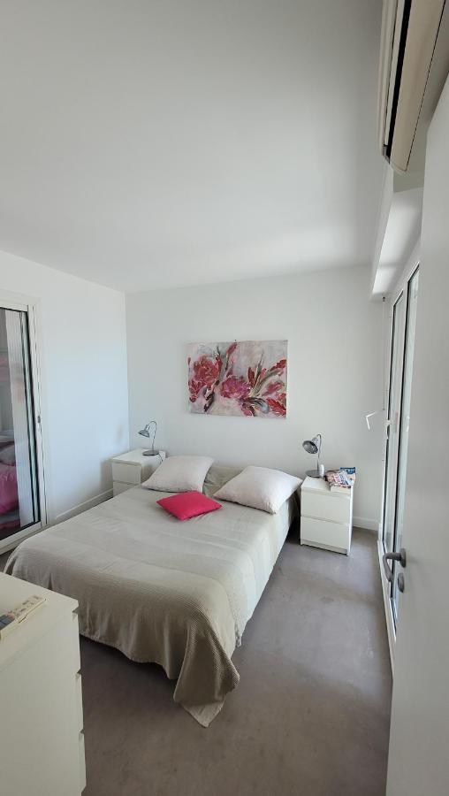Les Pieds Dans L'O - Appartement 50M2 Front De Mer Saint-Cyr-sur-Mer Exterior photo